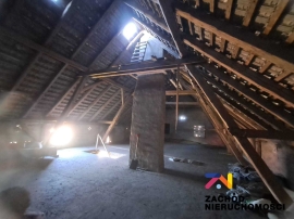 Dom z budynkami gospodarczymi Walewice, gm.Torzym